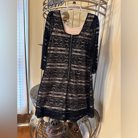 Black lace wore it once like new size XXL - Picture 3 of 6